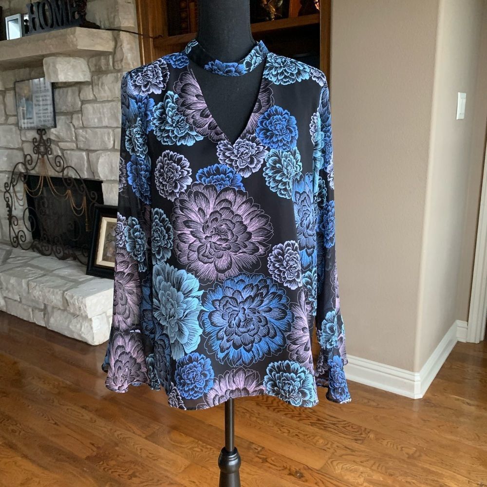 Black Sheer Fluted Sleeve Blouse Large Floral Print - Picture 9 of 10